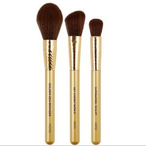 NIP Gold Goddess Face Makeup Brush Set by MOTD‎